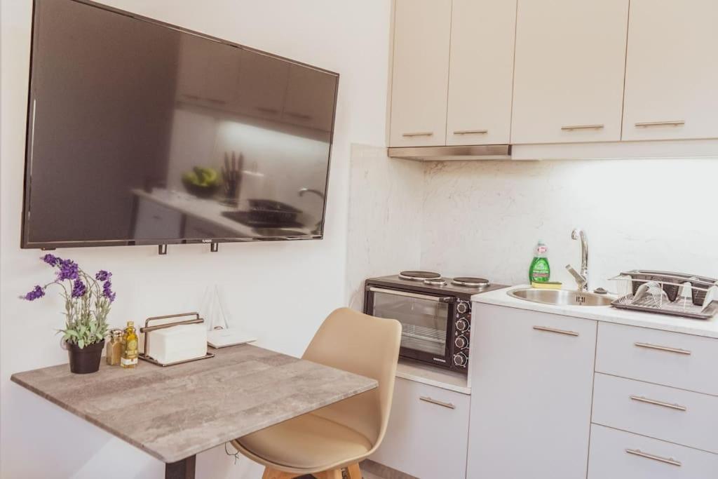 Sunny Downtown Appartment A/C Wifi C1 Iraklio Exterior foto